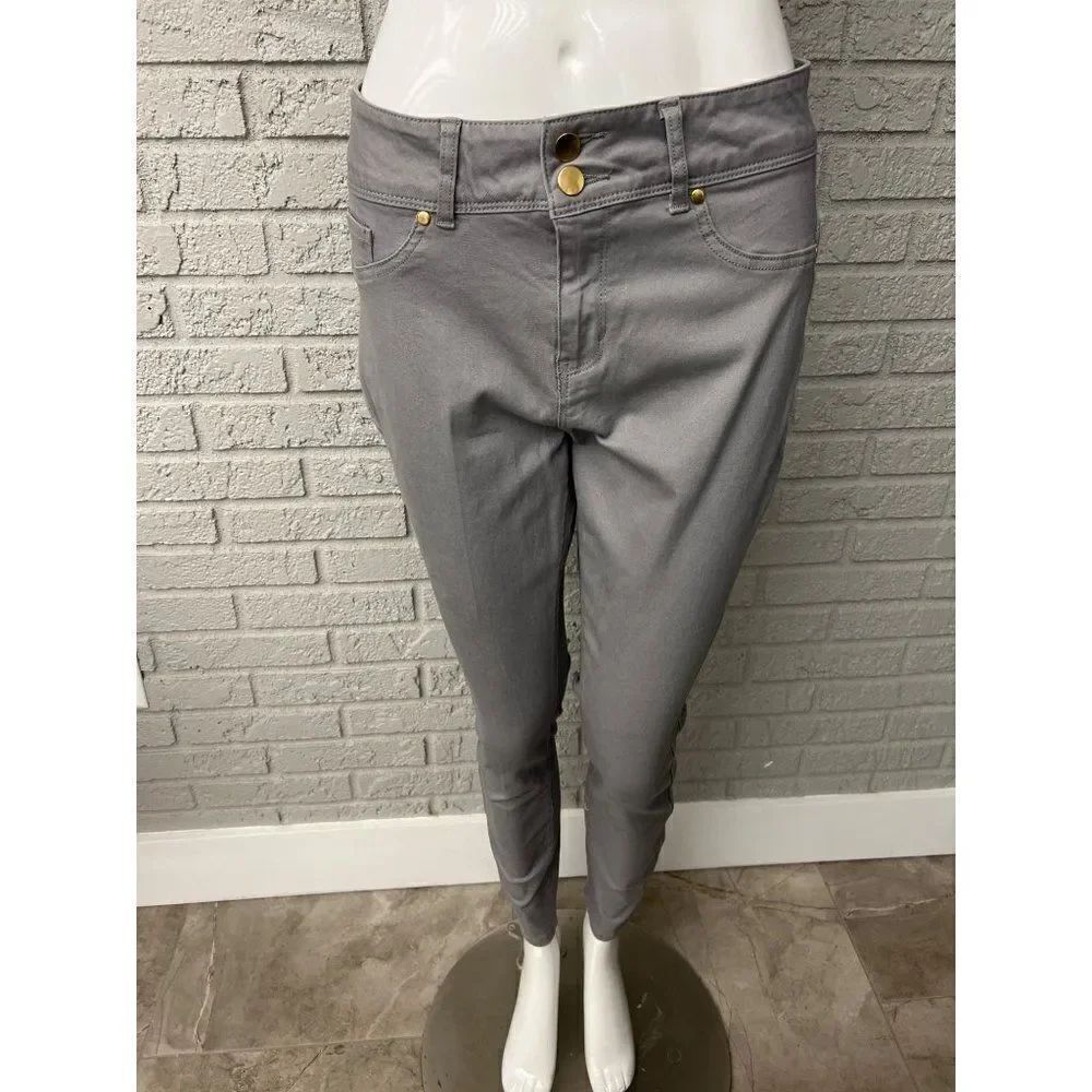Iman Gray Short Stretch Jeans Size 8